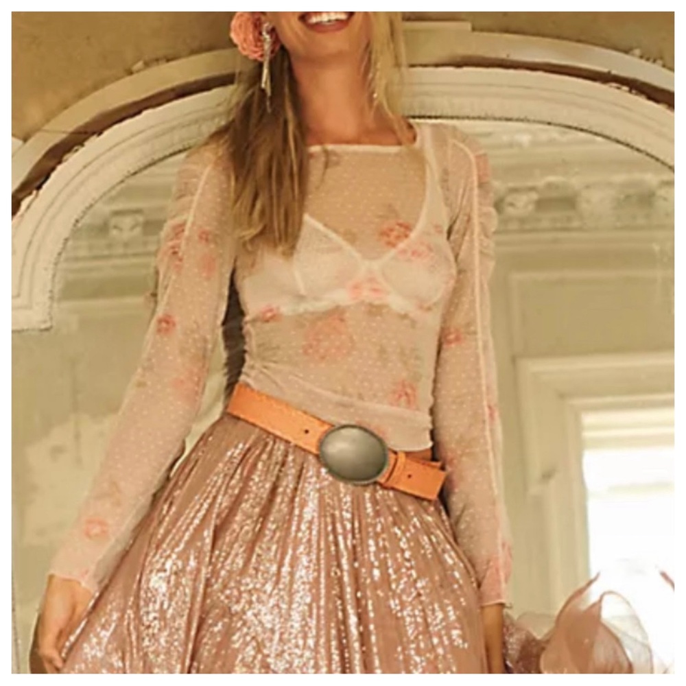 Free People Spot Light Long
Sleeve Sheer Top ~ Ivory Sz XS NWT! SOLD OUT ONLINE - Picture 2 of 10